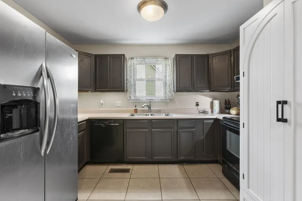 157 Colony Boulevard Georgetown KY 40324