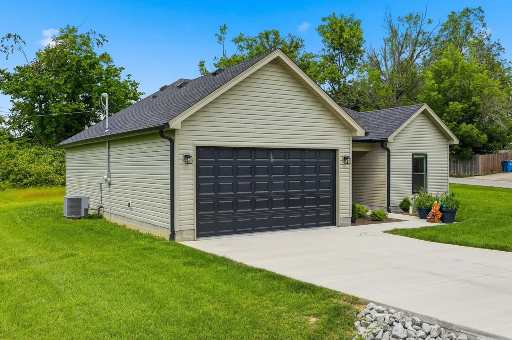 200 Evergreen Drive Lawrenceburg KY 40342