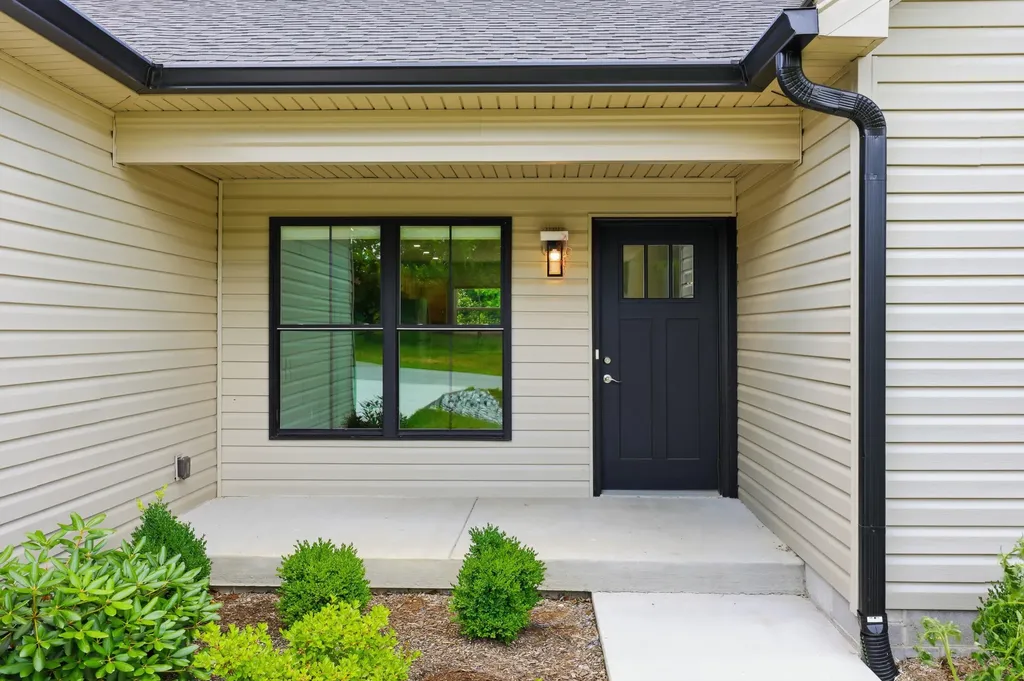 200 Evergreen Drive Lawrenceburg KY 40342