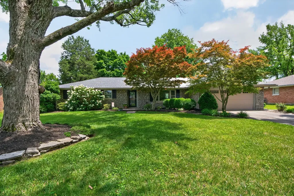 3236 Saxon Drive Lexington KY 40503