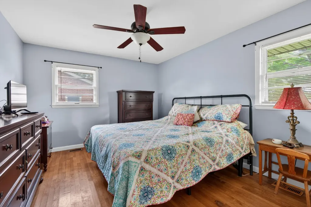 3236 Saxon Drive Lexington KY 40503