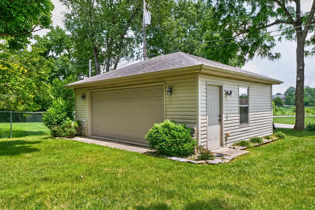 3236 Saxon Drive Lexington KY 40503