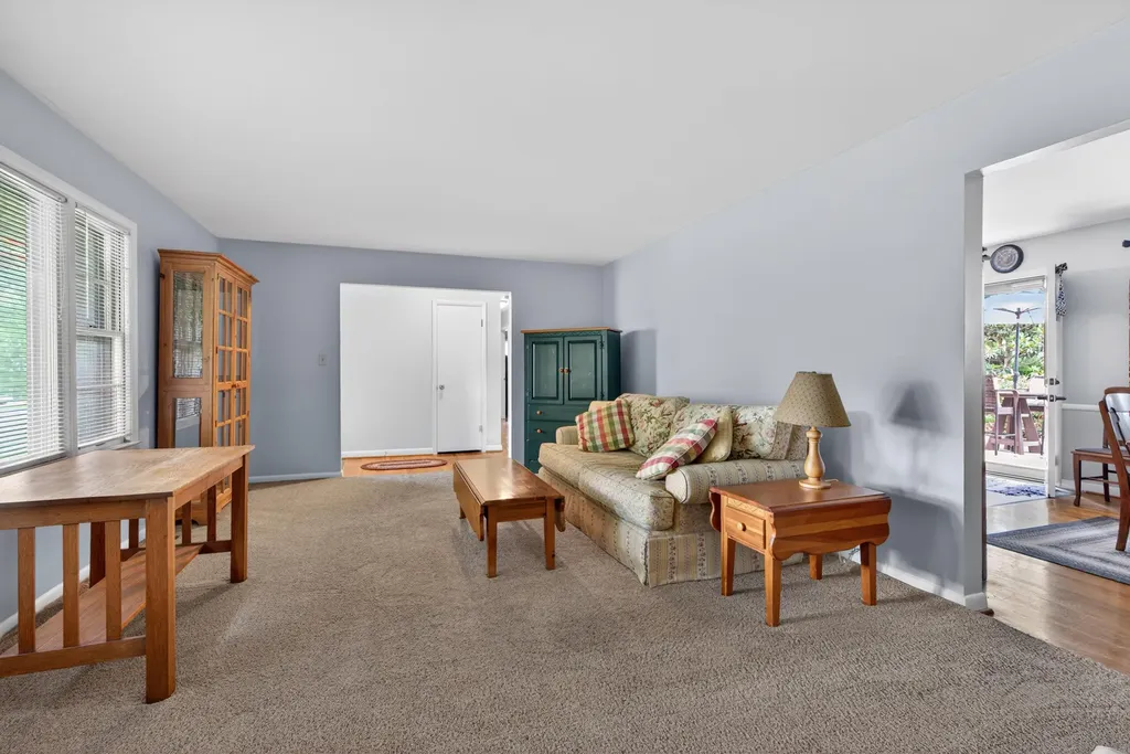 3236 Saxon Drive Lexington KY 40503