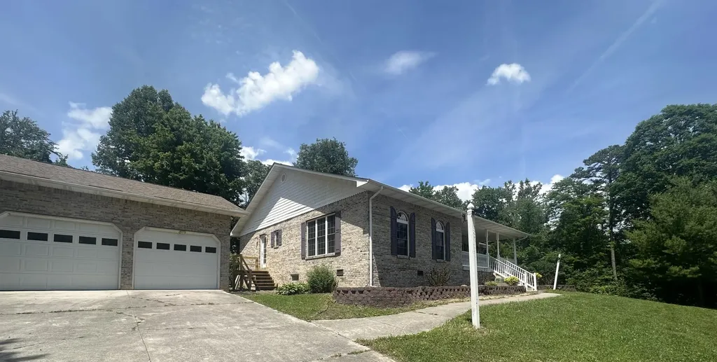 34 Ross Jones Road Whitley City KY 42653