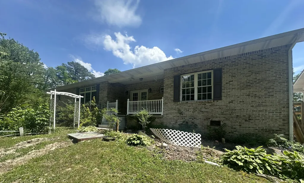 34 Ross Jones Road Whitley City KY 42653