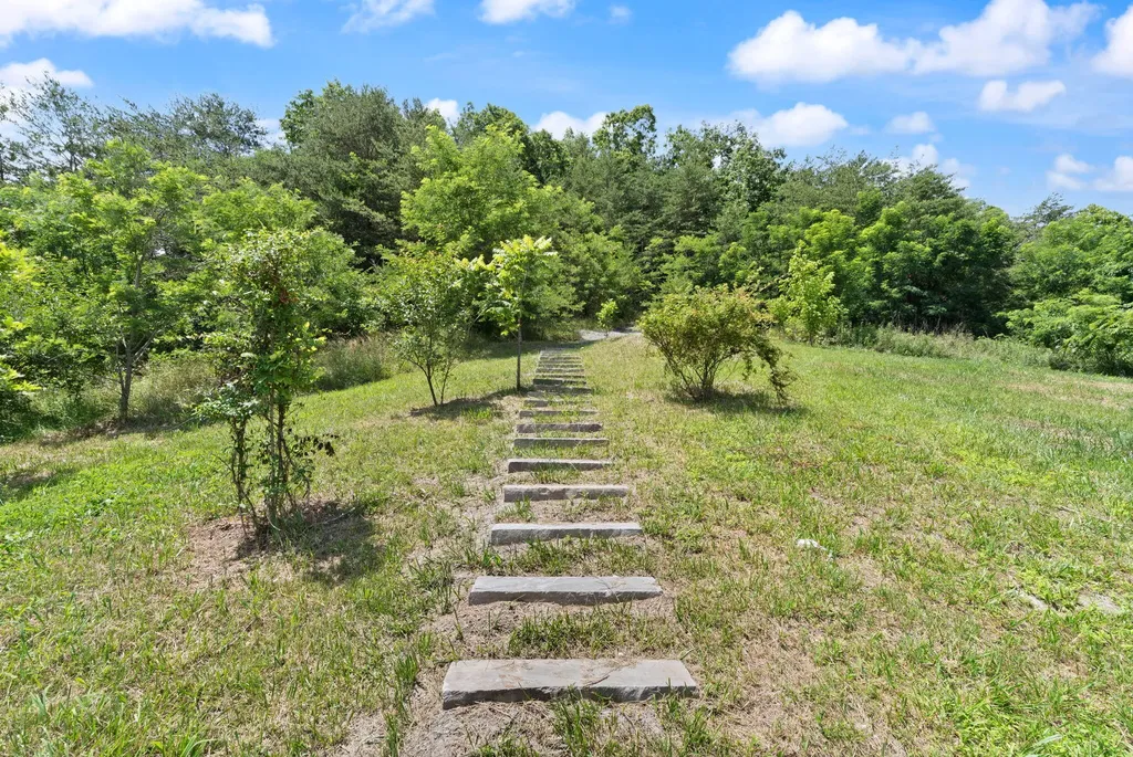 644 Charlie Abney Road Berea KY 40403