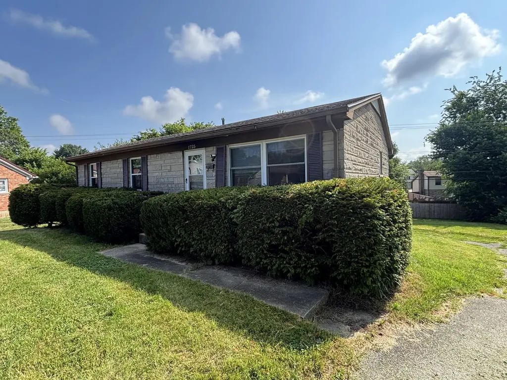 1725 Scarbrough Court Lexington KY 40505