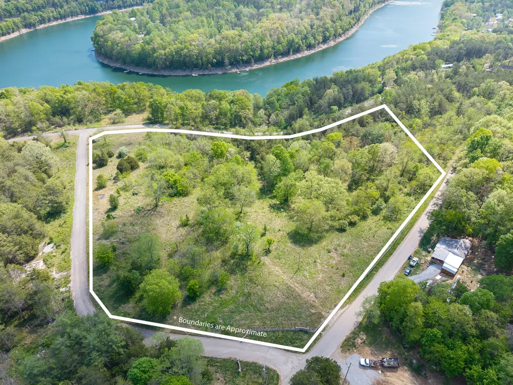 028 Aderholt Road Bronston KY 42518