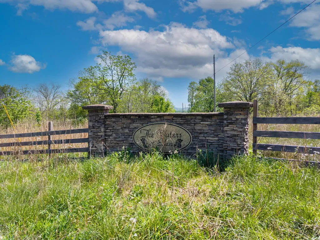 028 Aderholt Road Bronston KY 42518