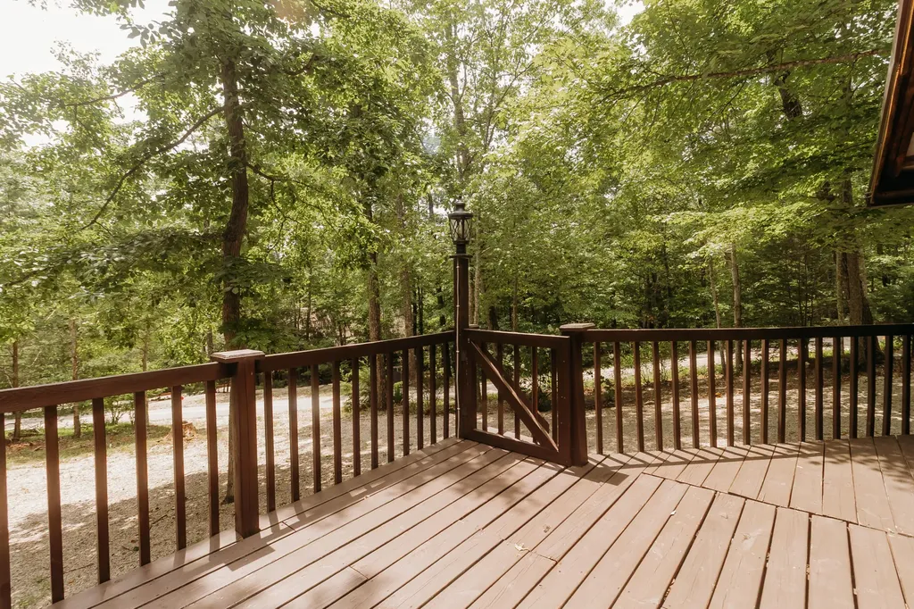 272 Cowboy Lane Wellington KY 40387