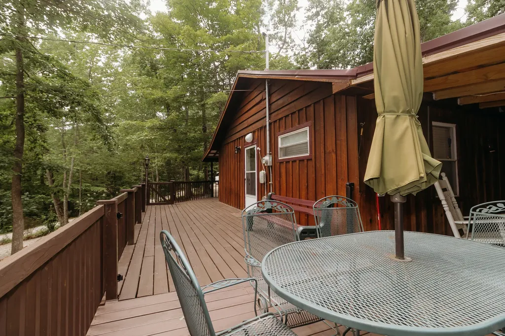 272 Cowboy Lane Wellington KY 40387