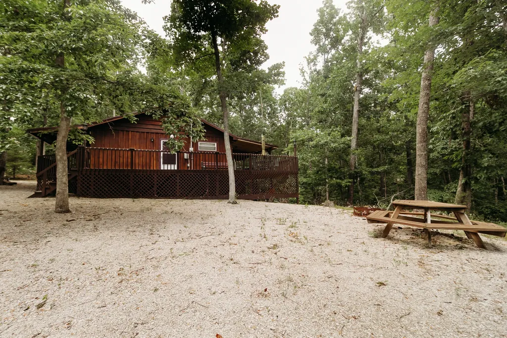 272 Cowboy Lane Wellington KY 40387