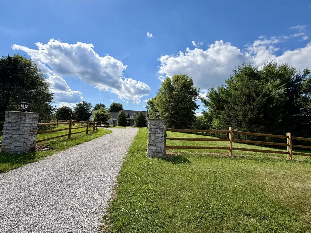 585 Ruddles Mill Cynthiana Road Cynthiana KY 41031