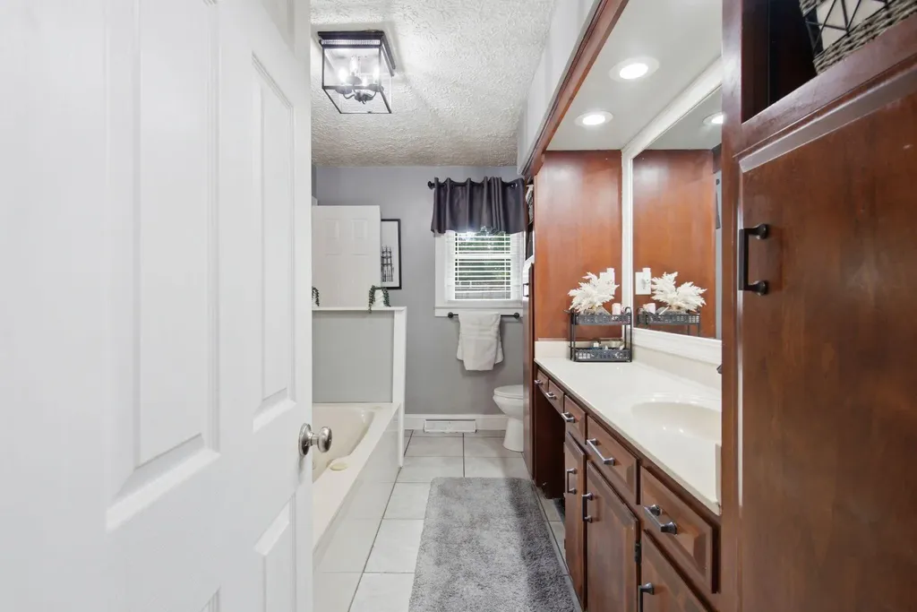 130 Gaybourne Way Versailles KY 40383