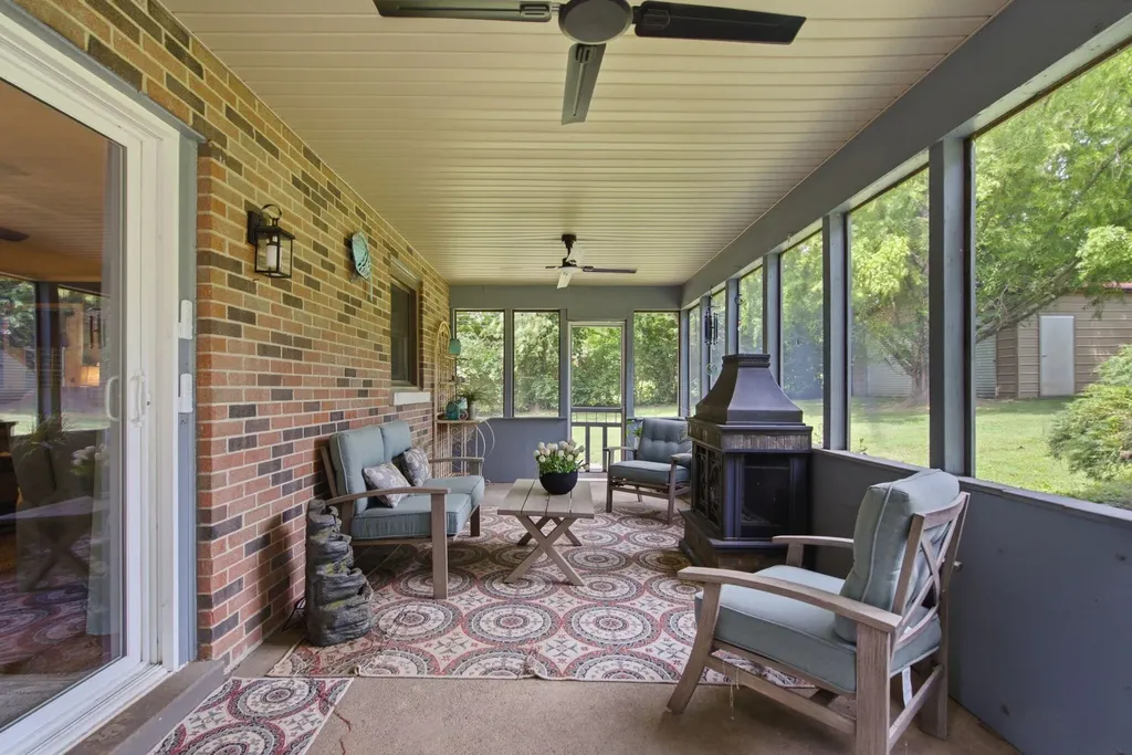 130 Gaybourne Way Versailles KY 40383