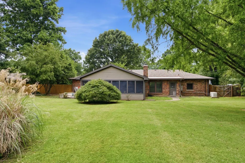 130 Gaybourne Way Versailles KY 40383