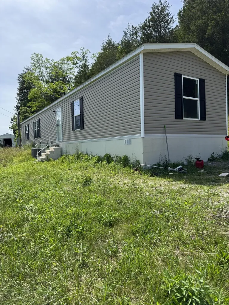 2030 Little Cabin Creek Vanceburg KY 41179