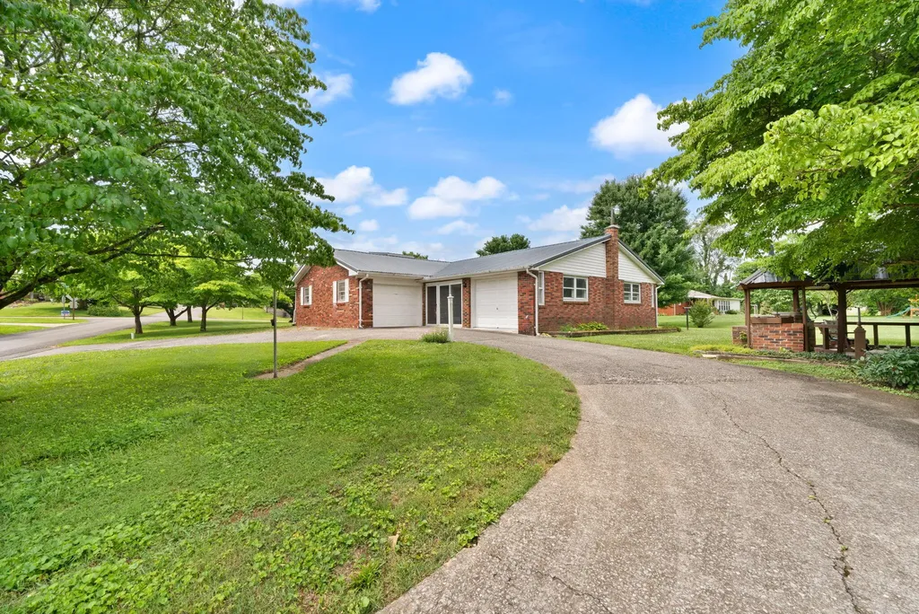 322 Sioux Trail Somerset KY 42501