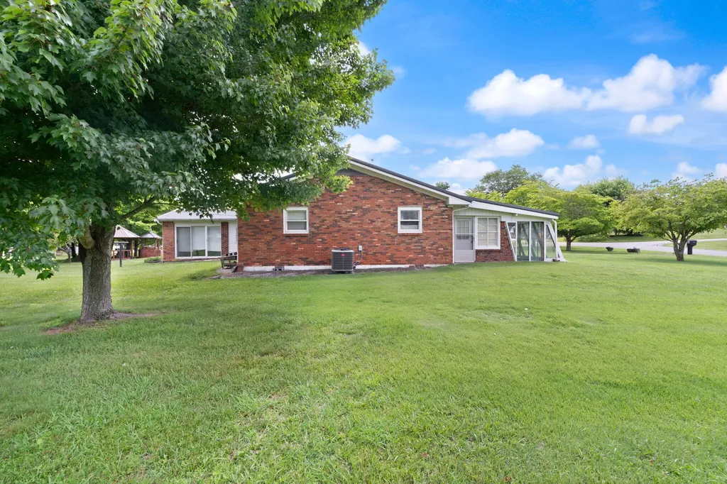 322 Sioux Trail Somerset KY 42501