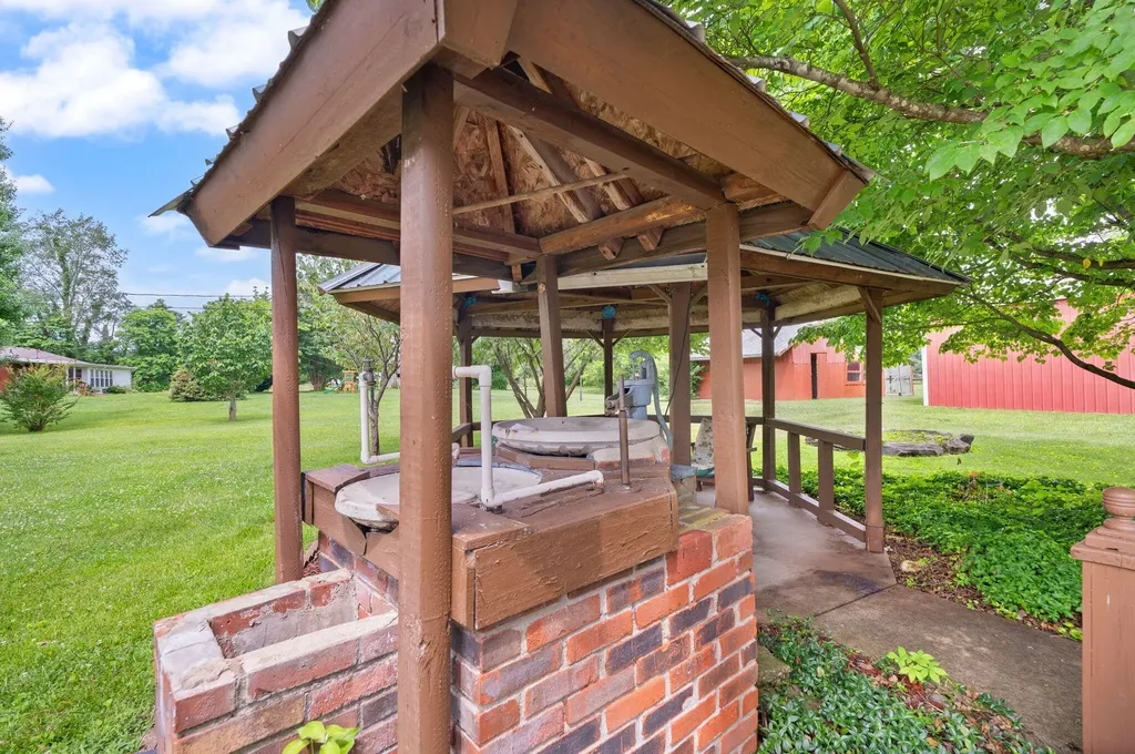 322 Sioux Trail Somerset KY 42501