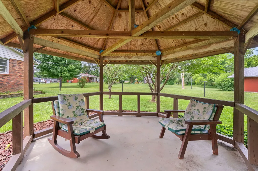 322 Sioux Trail Somerset KY 42501