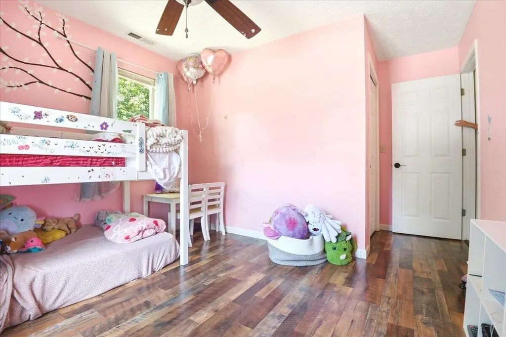 220 Sandy Hills Lane Corbin KY 40701