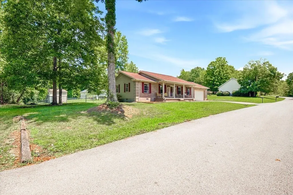 220 Sandy Hills Lane Corbin KY 40701