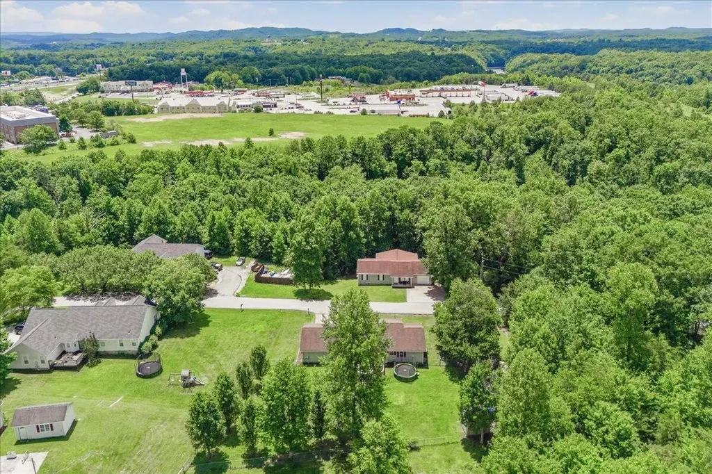 220 Sandy Hills Lane Corbin KY 40701