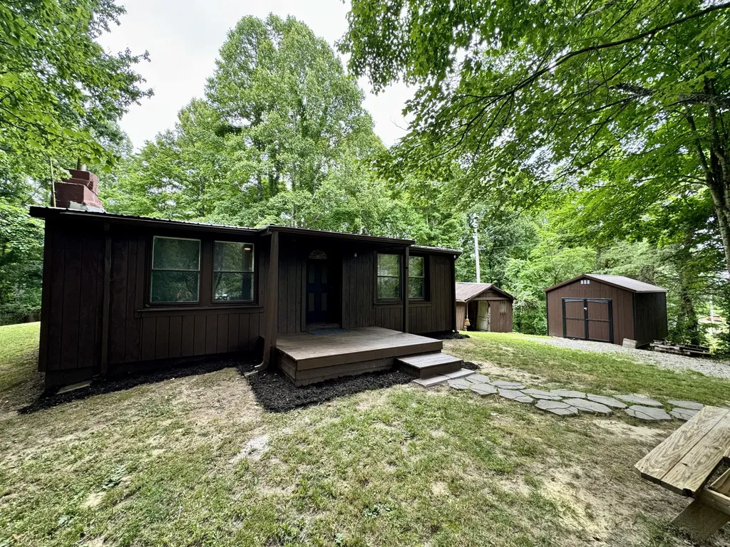 82 Quisenberry Road Morehead KY 40351