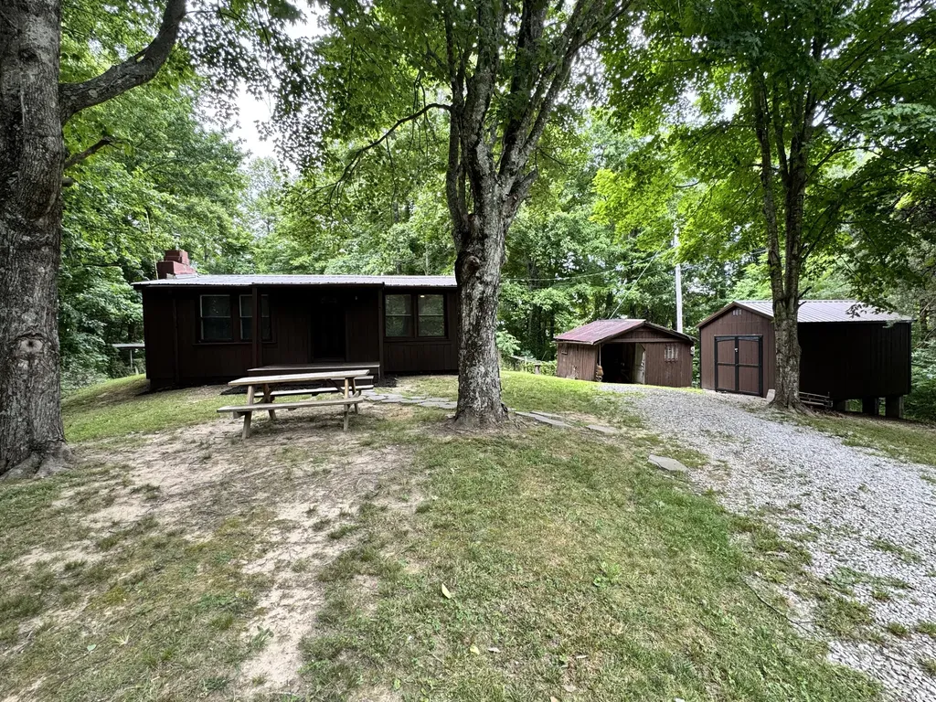 82 Quisenberry Road Morehead KY 40351