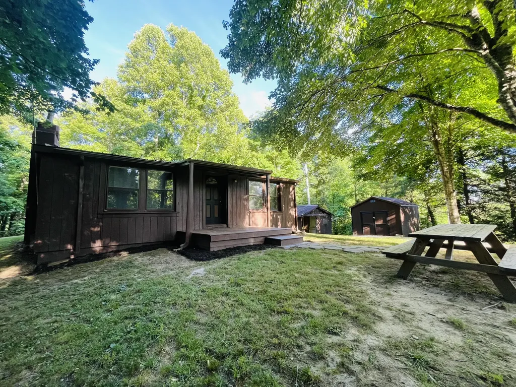82 Quisenberry Road Morehead KY 40351