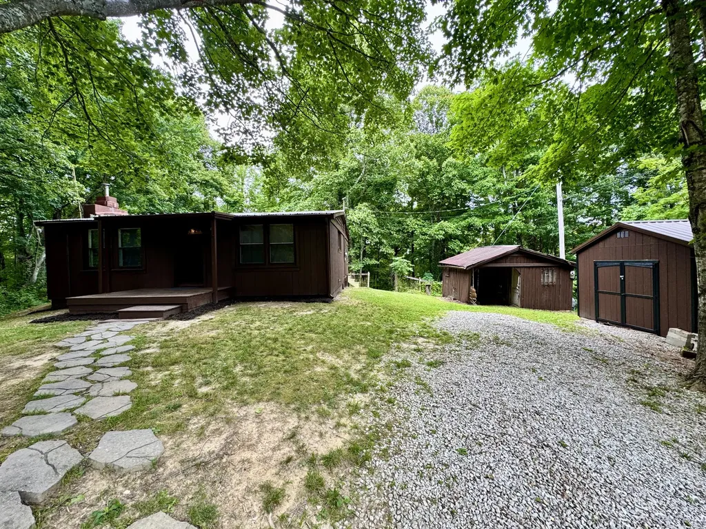 82 Quisenberry Road Morehead KY 40351