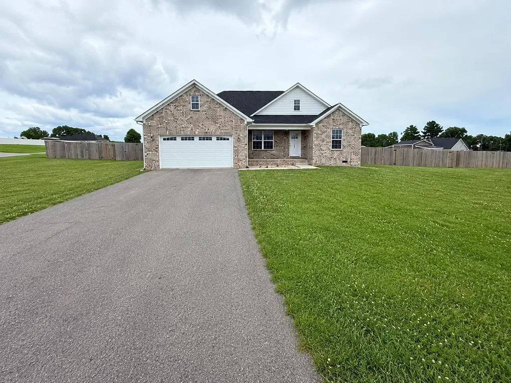 140 Gracelynn Circle Harrodsburg KY 40330