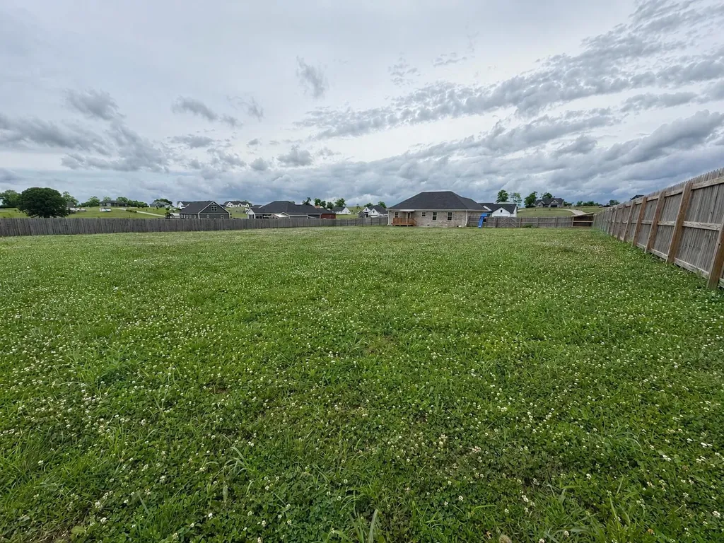 140 Gracelynn Circle Harrodsburg KY 40330