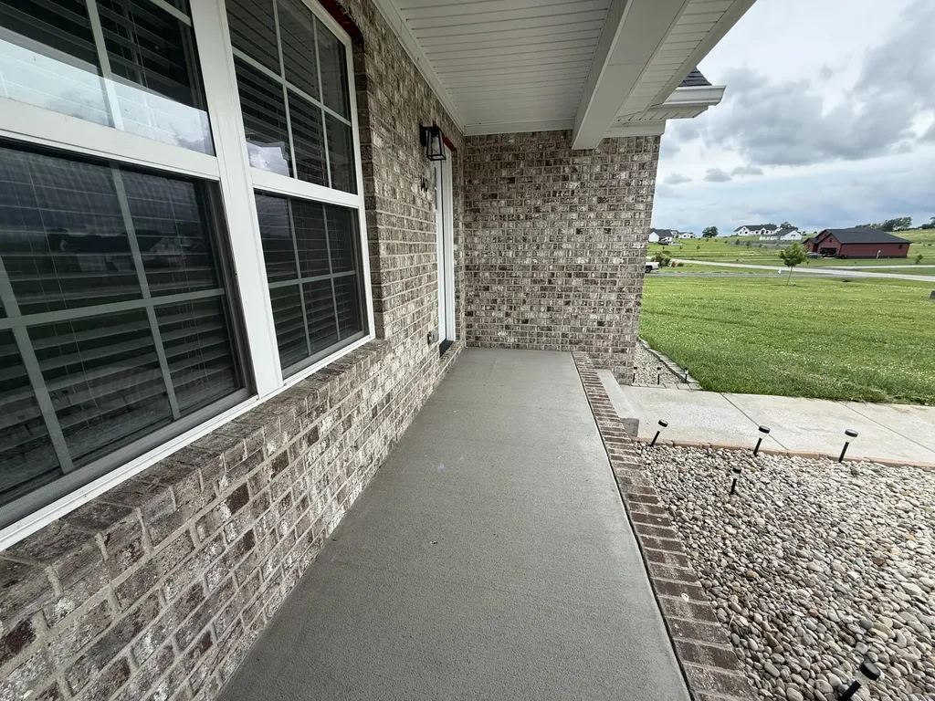 140 Gracelynn Circle Harrodsburg KY 40330