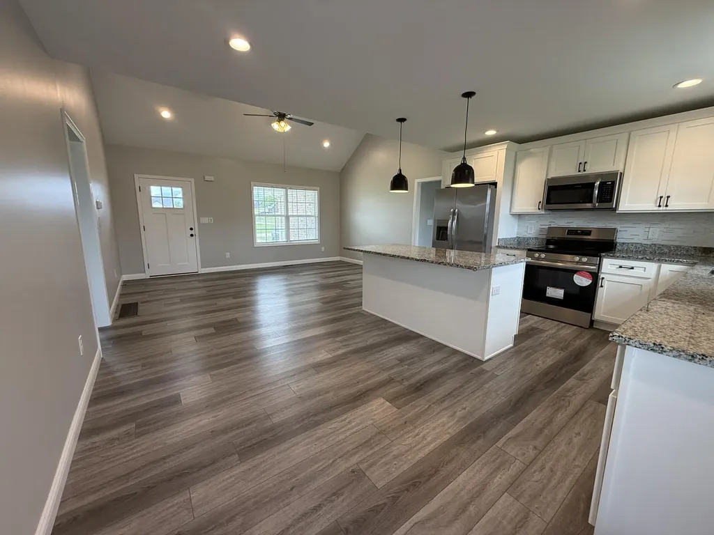 140 Gracelynn Circle Harrodsburg KY 40330