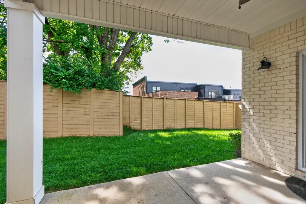 4246 Captains Court Lexington KY 40513