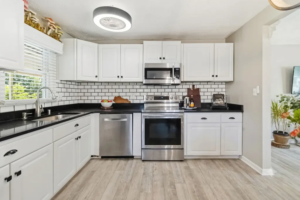 208 Westmoreland Court Georgetown KY 40324