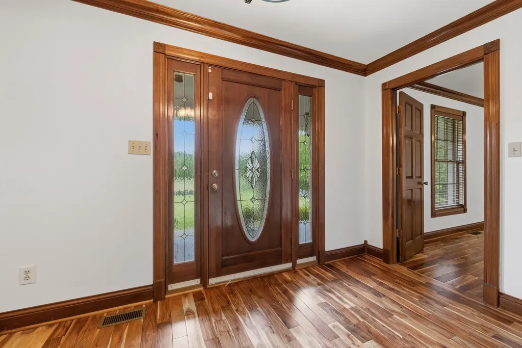 17412 Forkland Road Gravel Switch KY 40328