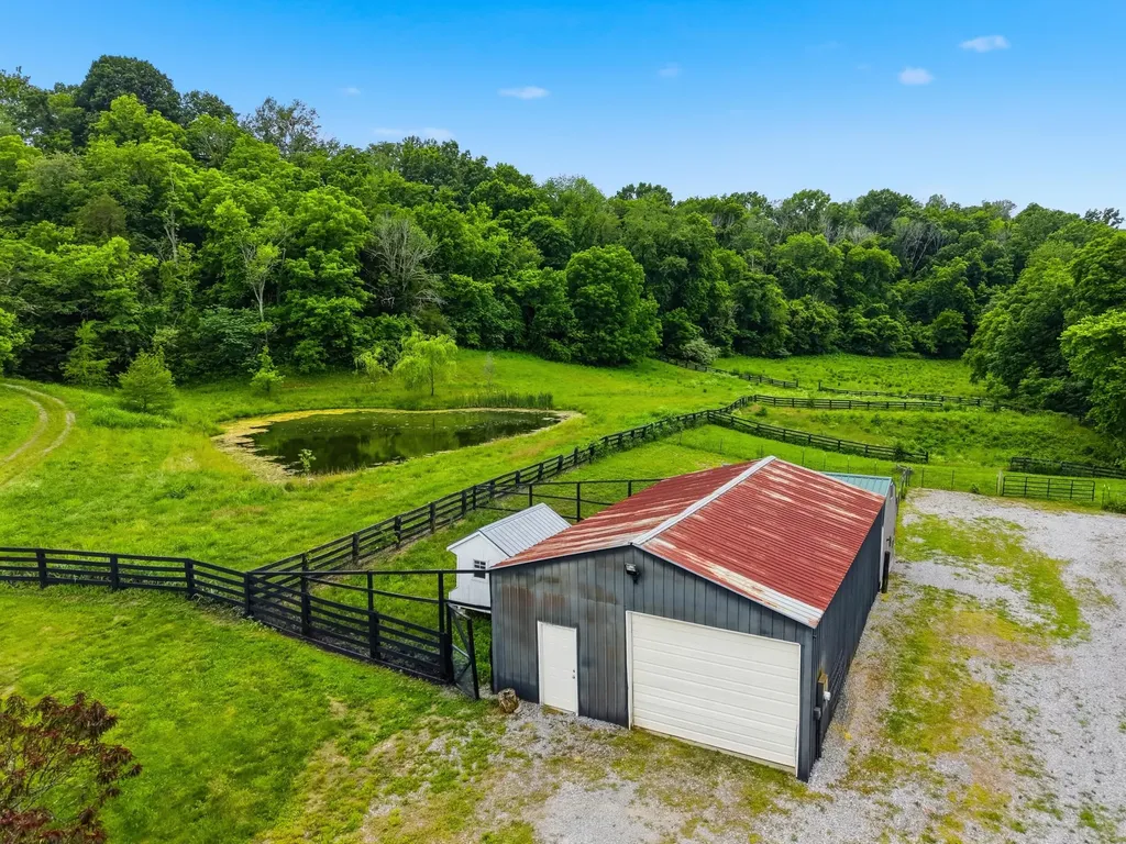 17412 Forkland Road Gravel Switch KY 40328