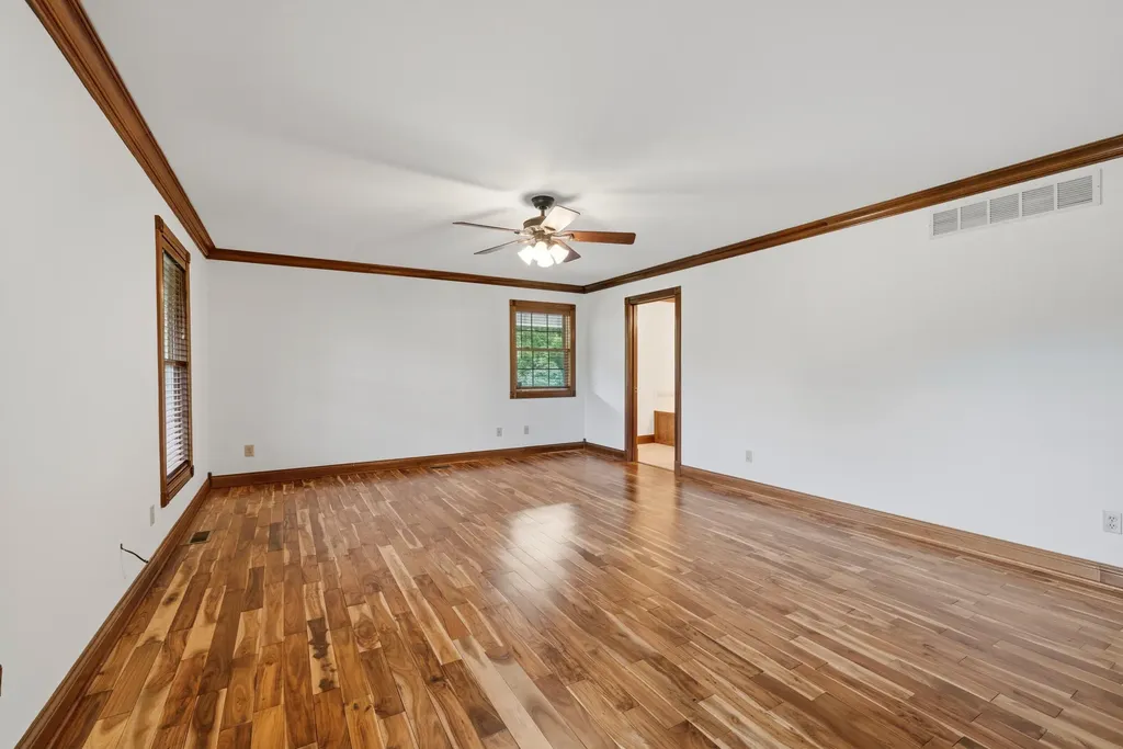 17412 Forkland Road Gravel Switch KY 40328