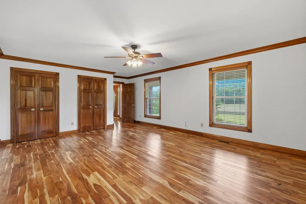 17412 Forkland Road Gravel Switch KY 40328