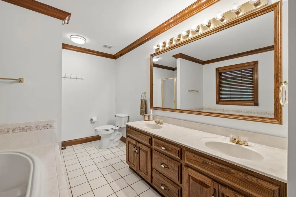 17412 Forkland Road Gravel Switch KY 40328