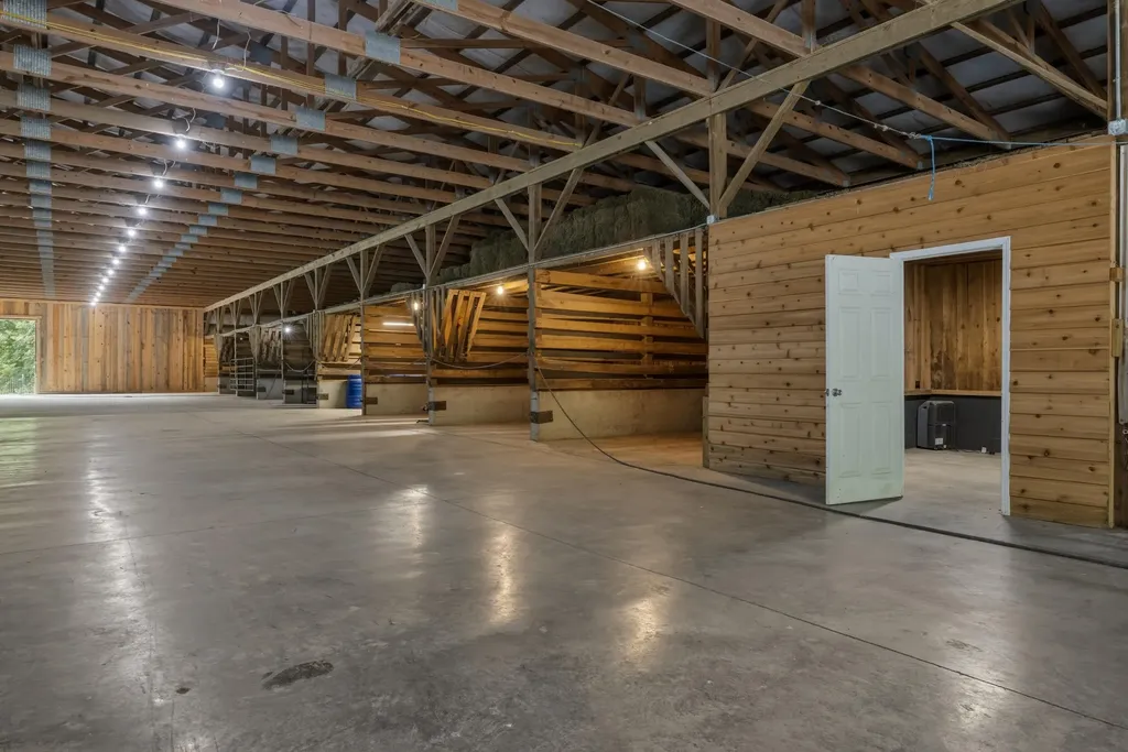 17412 Forkland Road Gravel Switch KY 40328