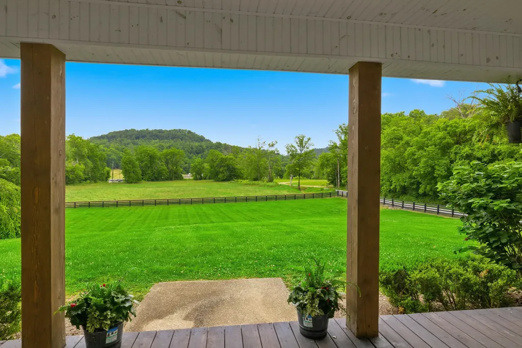 17412 Forkland Road Gravel Switch KY 40328