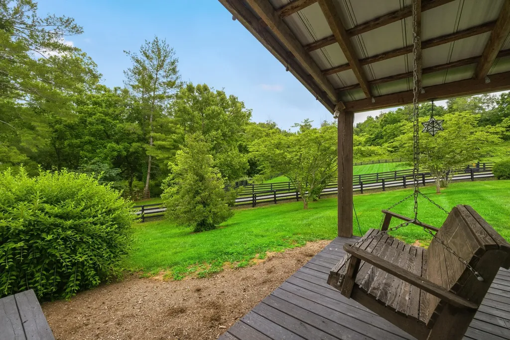 17412 Forkland Road Gravel Switch KY 40328