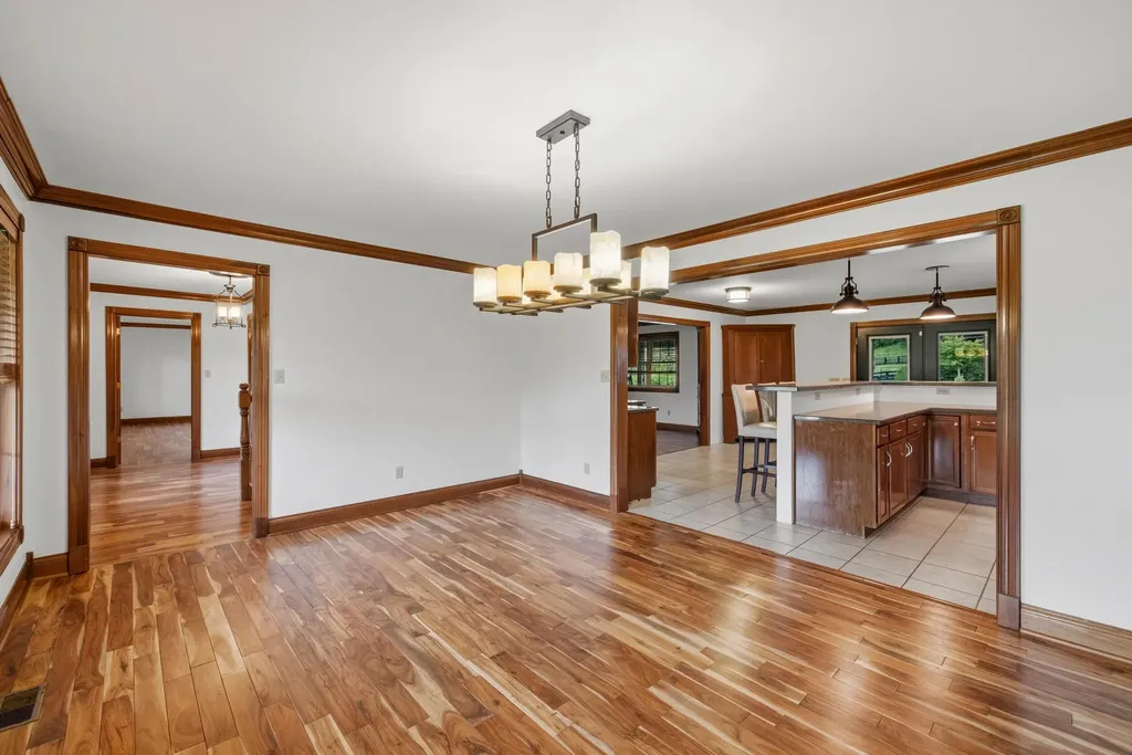 17412 Forkland Road Gravel Switch KY 40328