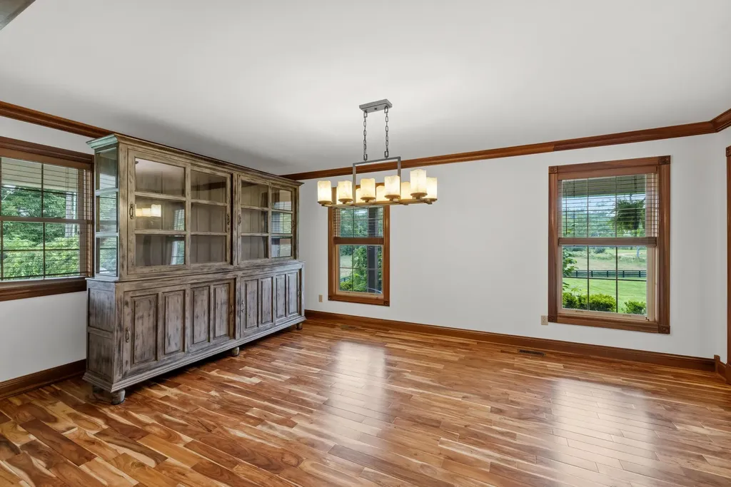 17412 Forkland Road Gravel Switch KY 40328