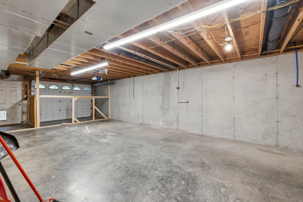 17412 Forkland Road Gravel Switch KY 40328