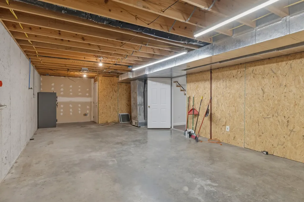 17412 Forkland Road Gravel Switch KY 40328